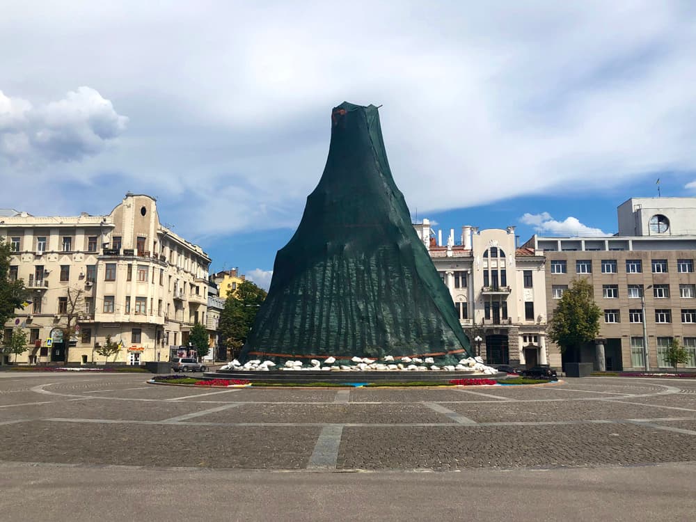 Пам’ятник Тарасу Шевченку в Харкові, липень 2022